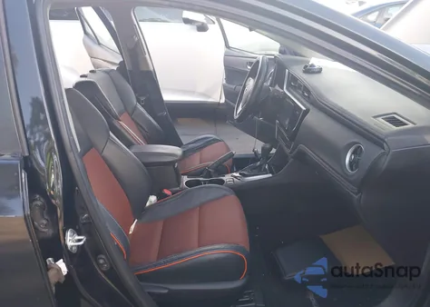 2017 Toyota Corolla Se z USA, uszkodzony, nr VIN 5YFBURHE4HP612317